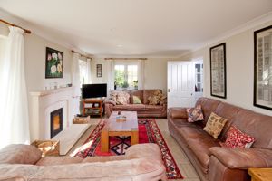 Sitting Room- click for photo gallery